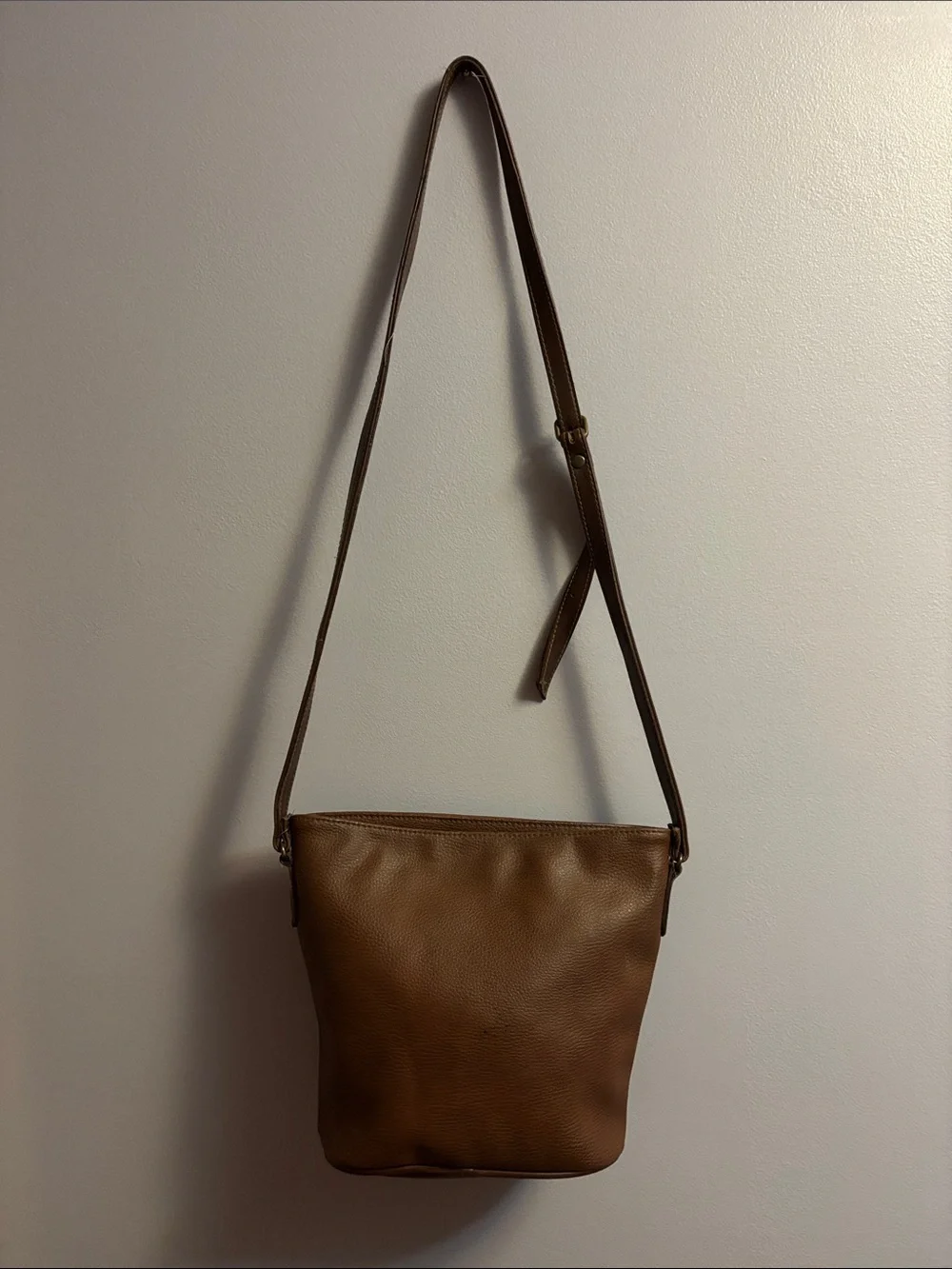 Liz Claiborne Brown Leather Crossbody Bucket Bag